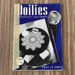 Doilies Luncheon Sets Table Runners Vintage 1940 Crochet Pattern Book 147